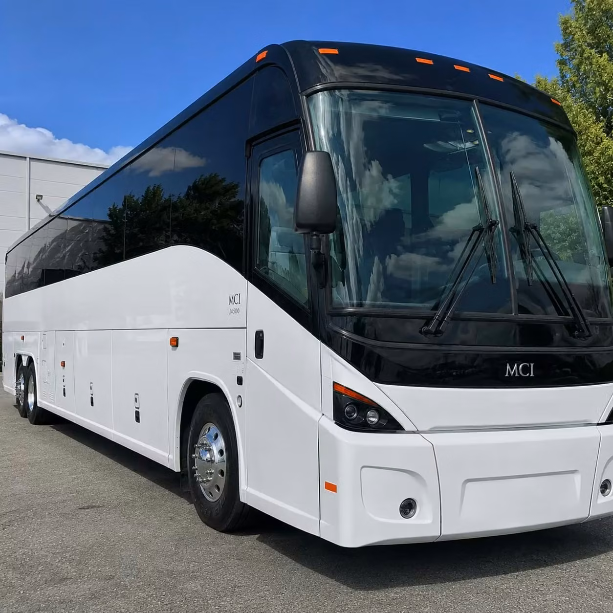 gadsden 15 passenger minibuses to multi bus fleets for gadsden operations