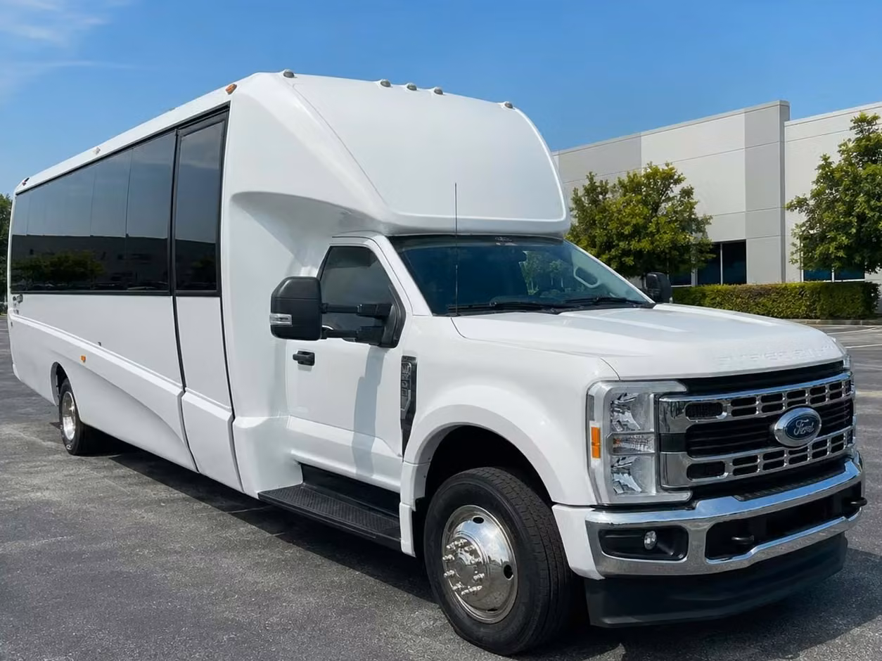 gadsden 25 passenger minibus rental