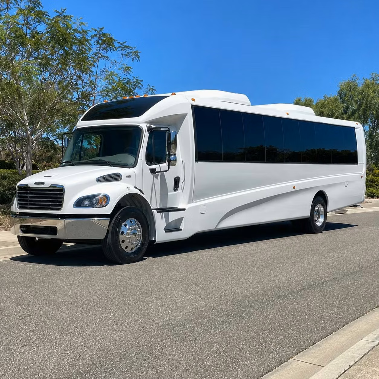 gadsden 35 passenger minibus rental