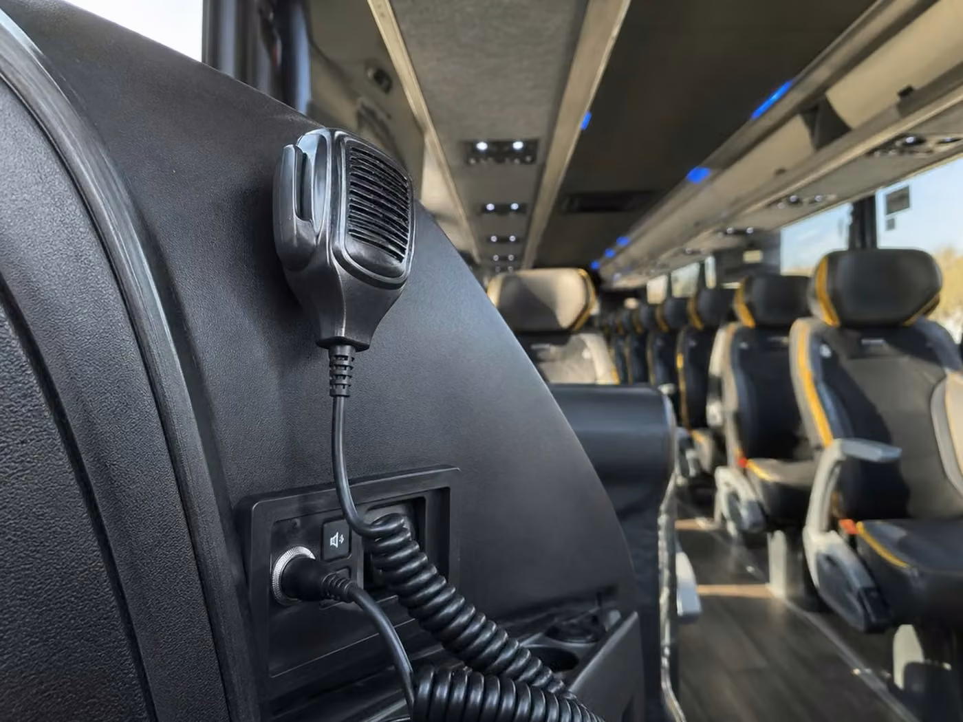 gadsden 56 passenger charter bus pa system