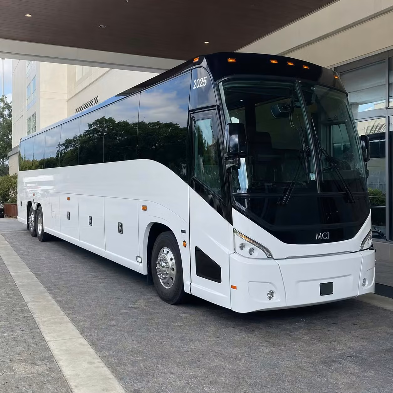 gadsden 56 passenger charter bus rental
