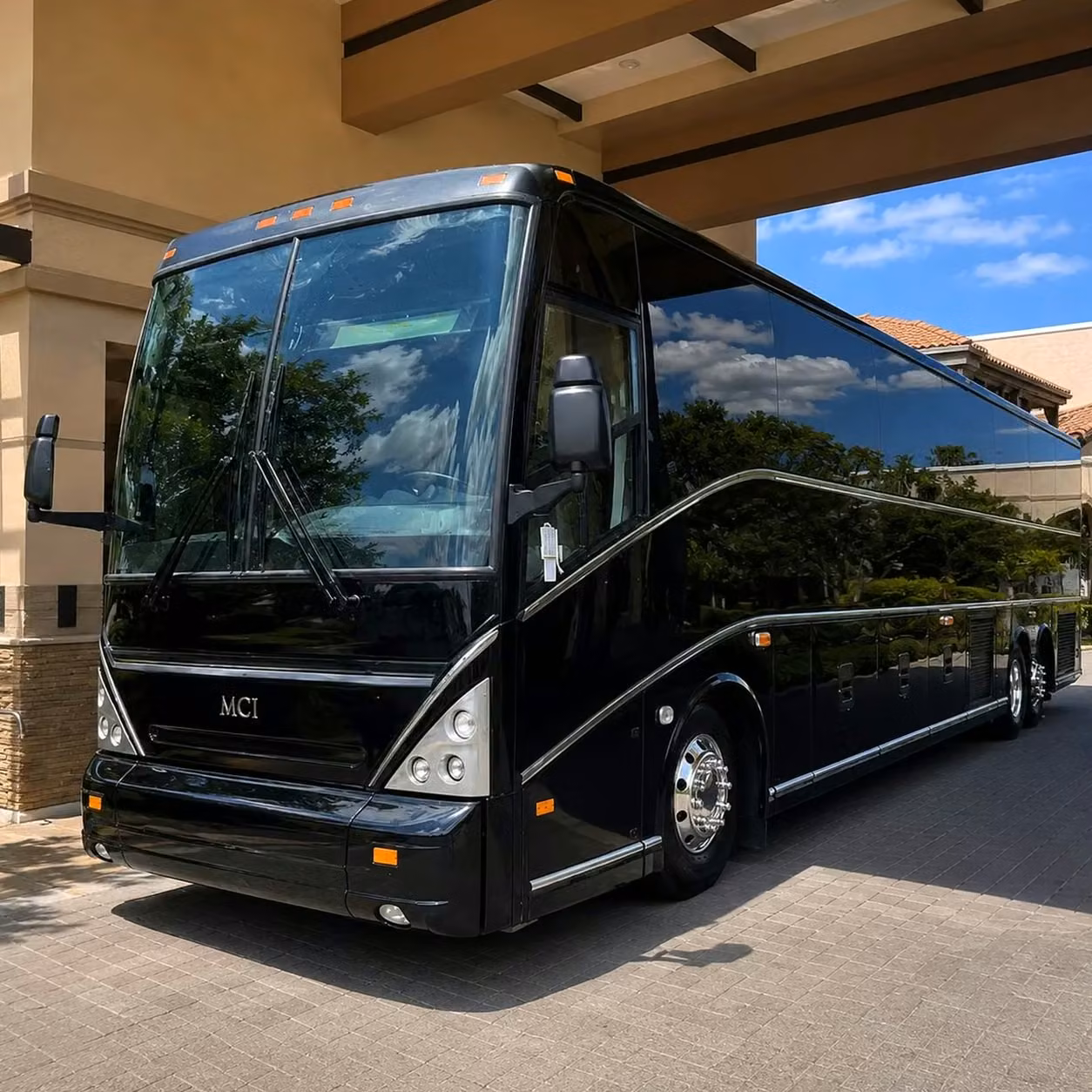 gadsden shuttles for special events and festivals